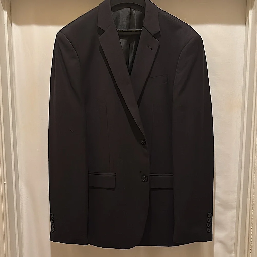Gently Worn Men’s Wearhouse EGARA Extreme Slim Fit -Black Blazer- Worn Once 38R - Picture 2 of 10